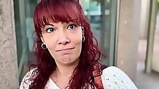 PutaLocura - La rousse mature Isis Black discute avec Torbe