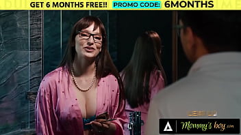 MOMMY'S BOY - Horny Nearsighted MILF Lexi Luna Mistakes Stepson