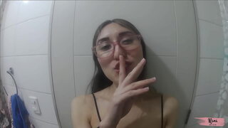 La chupo a escondidas en reunión familiar.