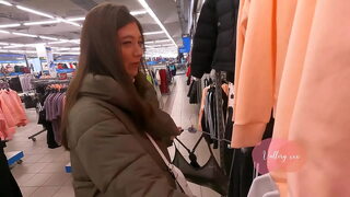 Teen sucked cock in the fitting room.